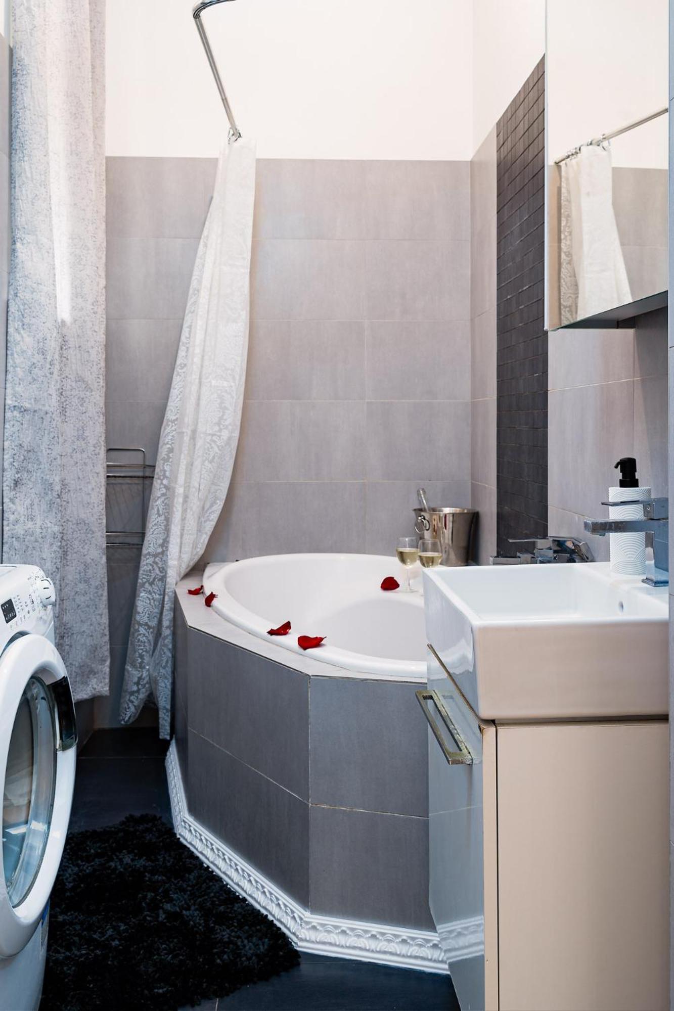 Grand Deluxe Suite Prague Exterior photo